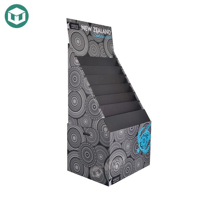 Raca taispeána cárta beannachta